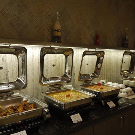 Anaya Beacon Hotel, Jamnagar Ngoại thất bức ảnh