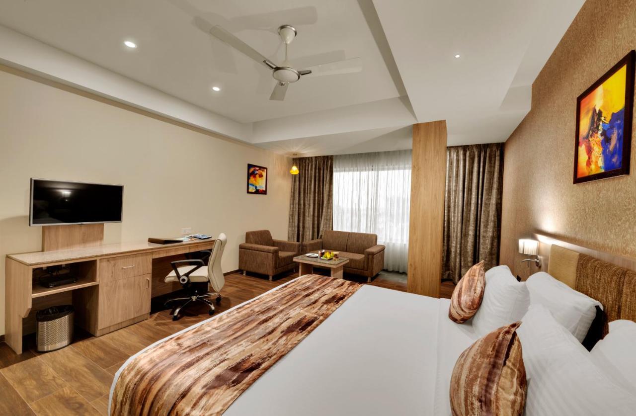 Anaya Beacon Hotel, Jamnagar Phòng bức ảnh