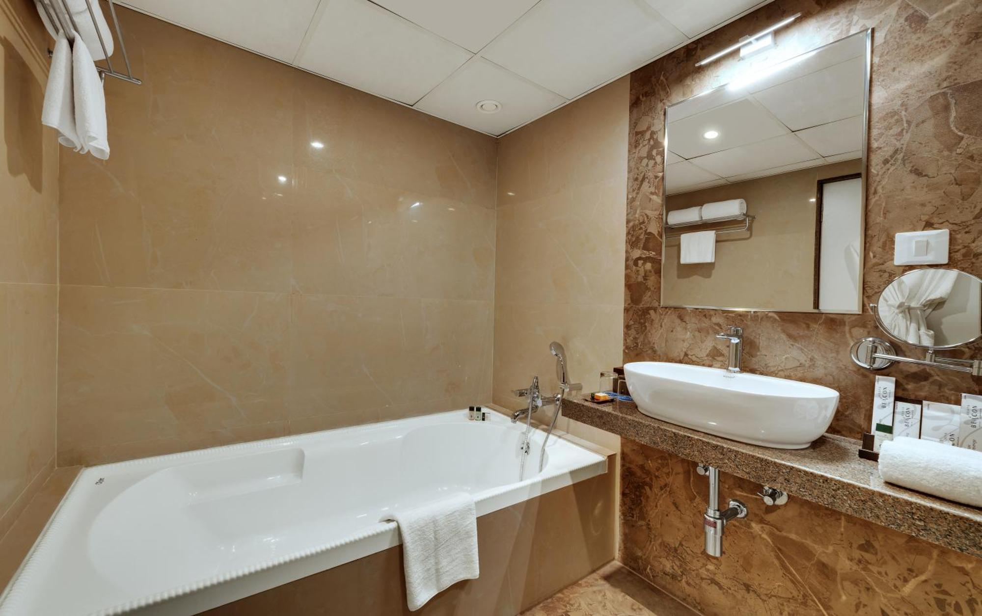 Anaya Beacon Hotel, Jamnagar Phòng bức ảnh