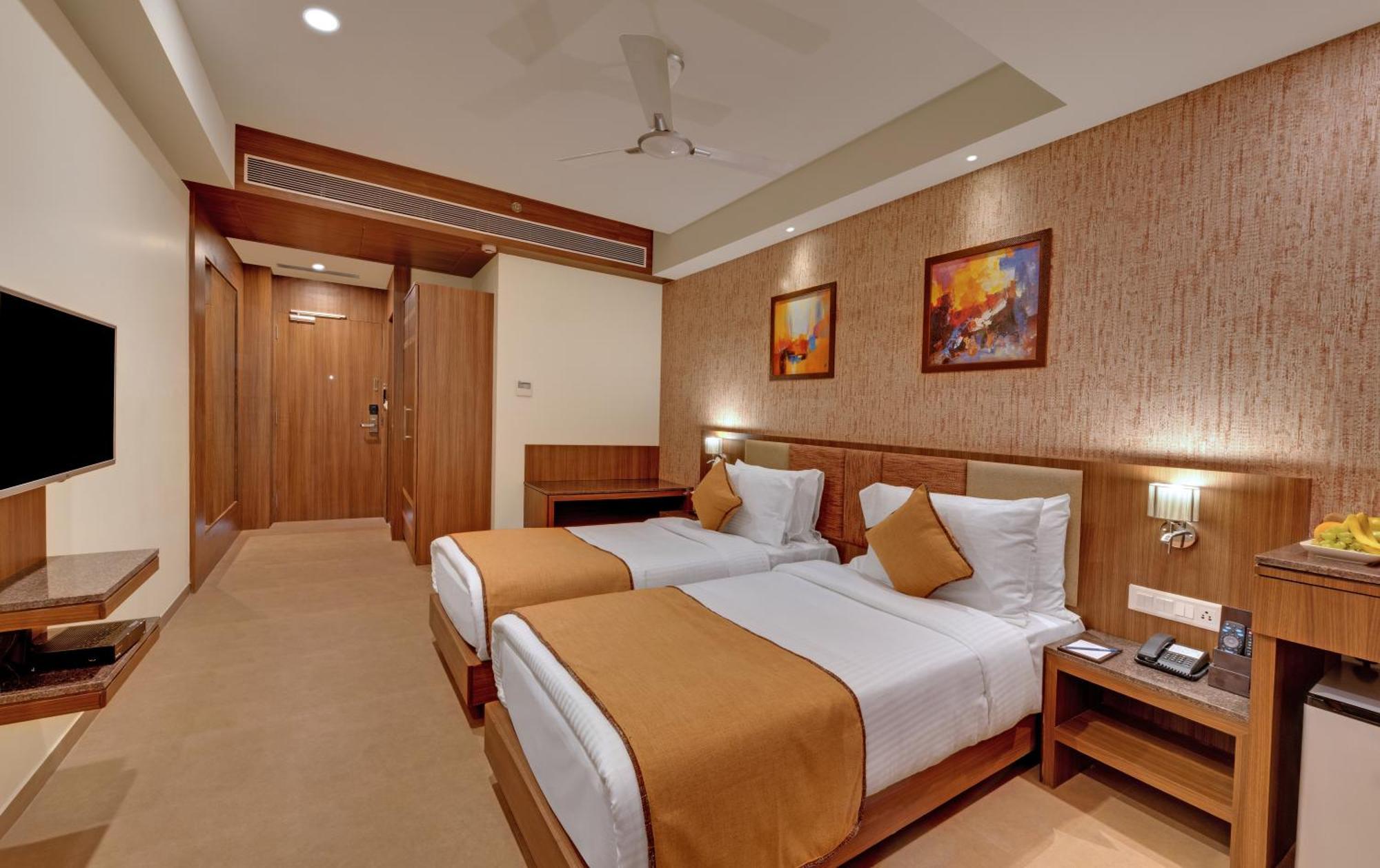 Anaya Beacon Hotel, Jamnagar Phòng bức ảnh