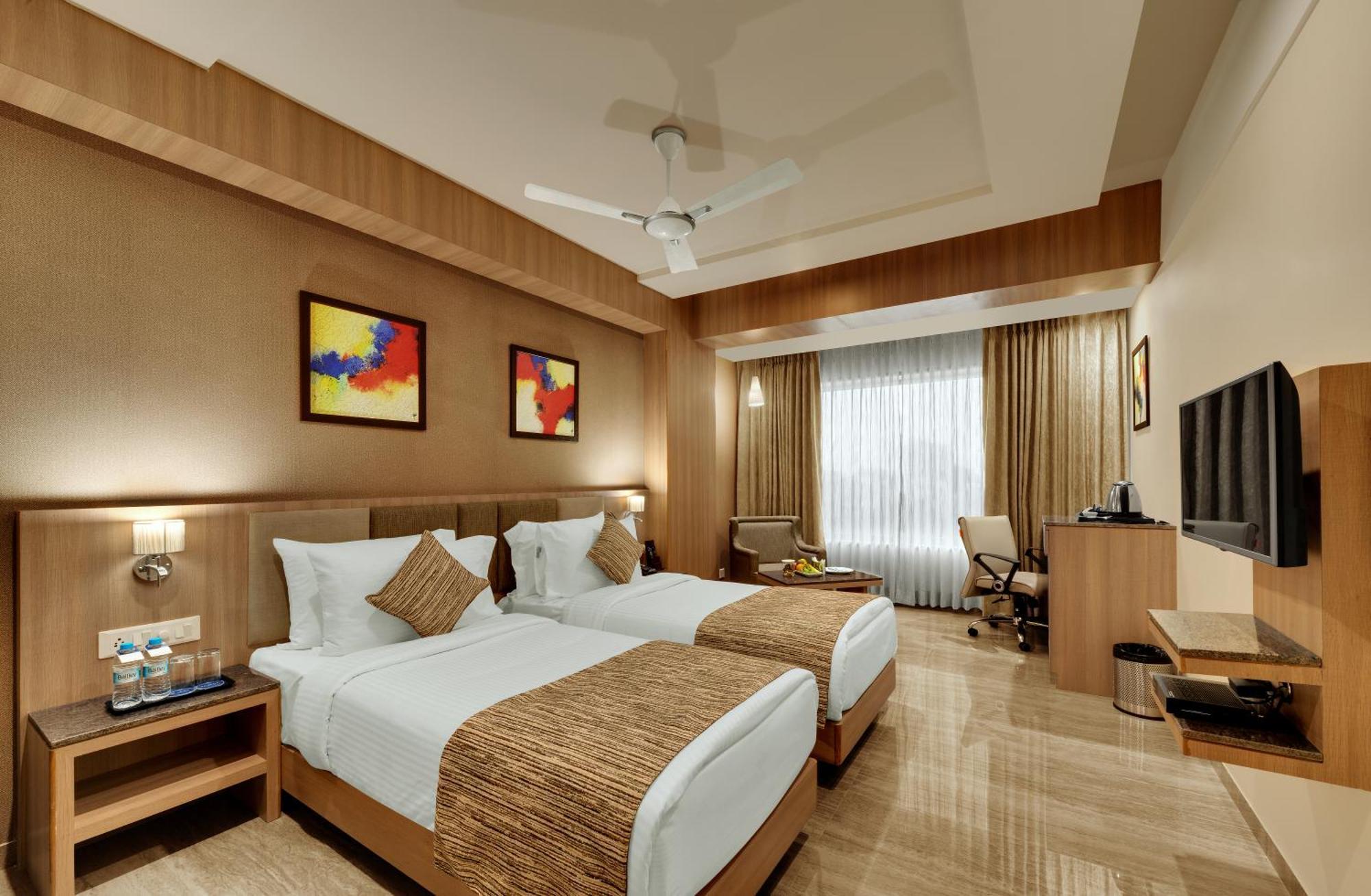 Anaya Beacon Hotel, Jamnagar Phòng bức ảnh